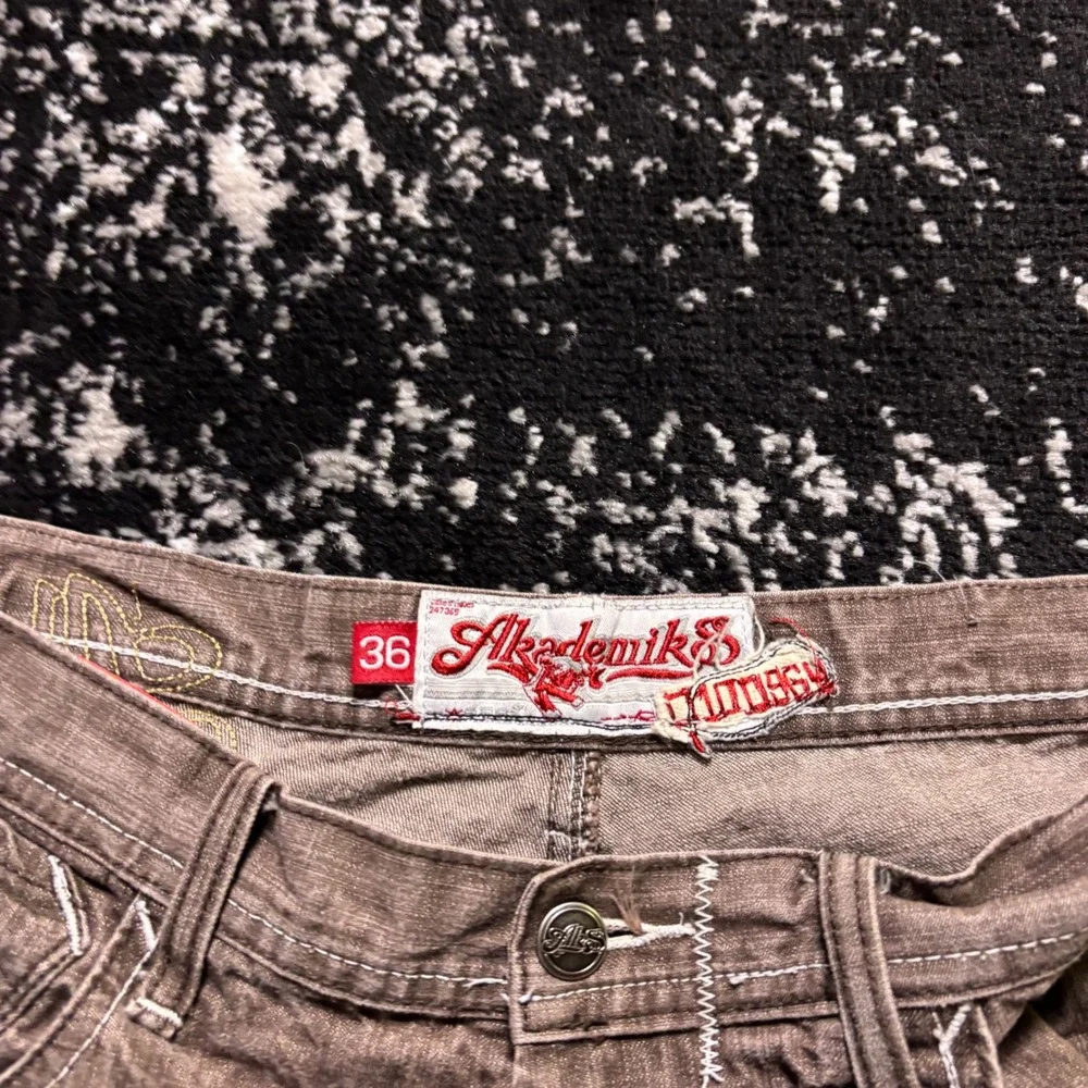 Akademiks good zipper